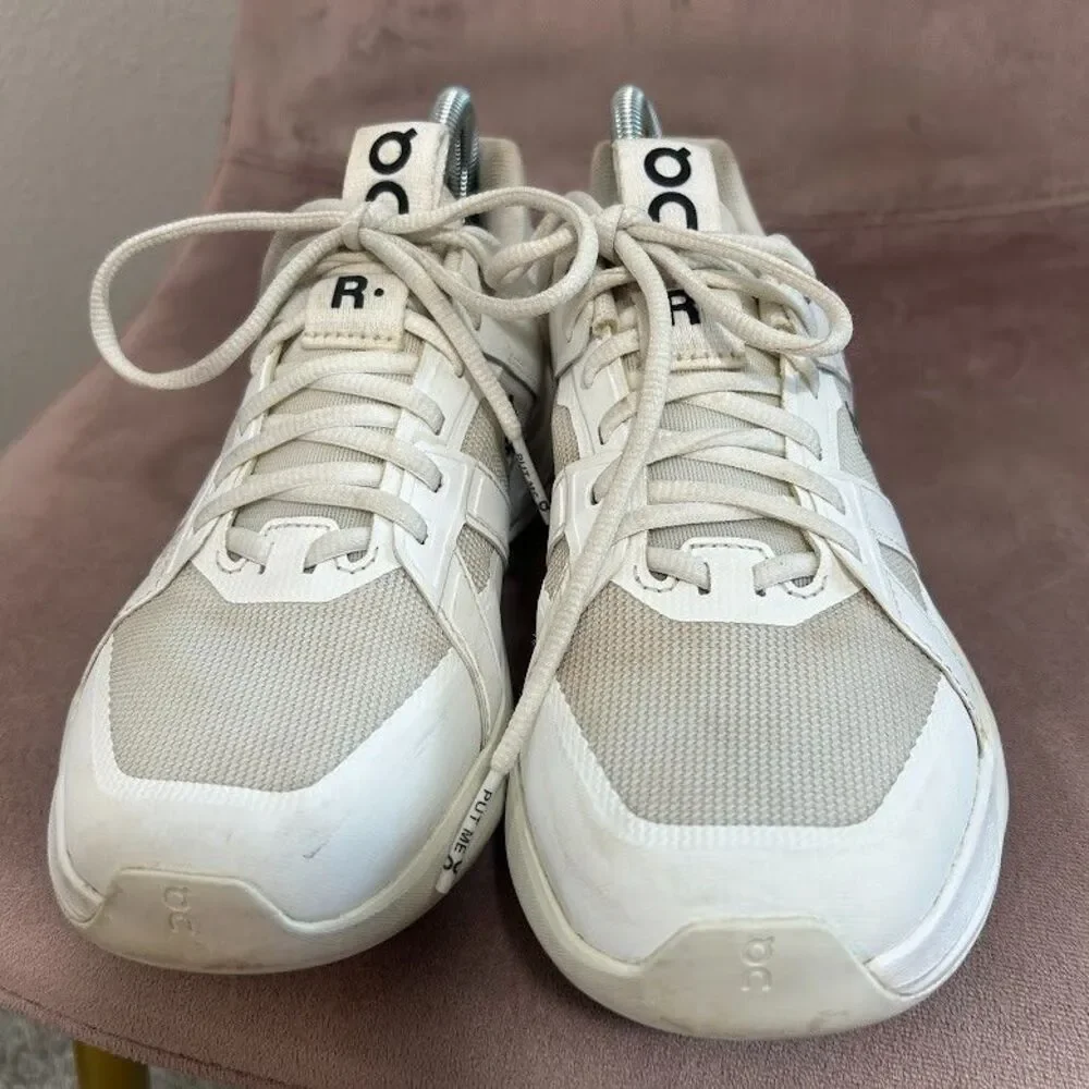 ON Cloud The Roger Clubhouse Pro Tennis Sneakers Womens 8 Shoe Ivory White